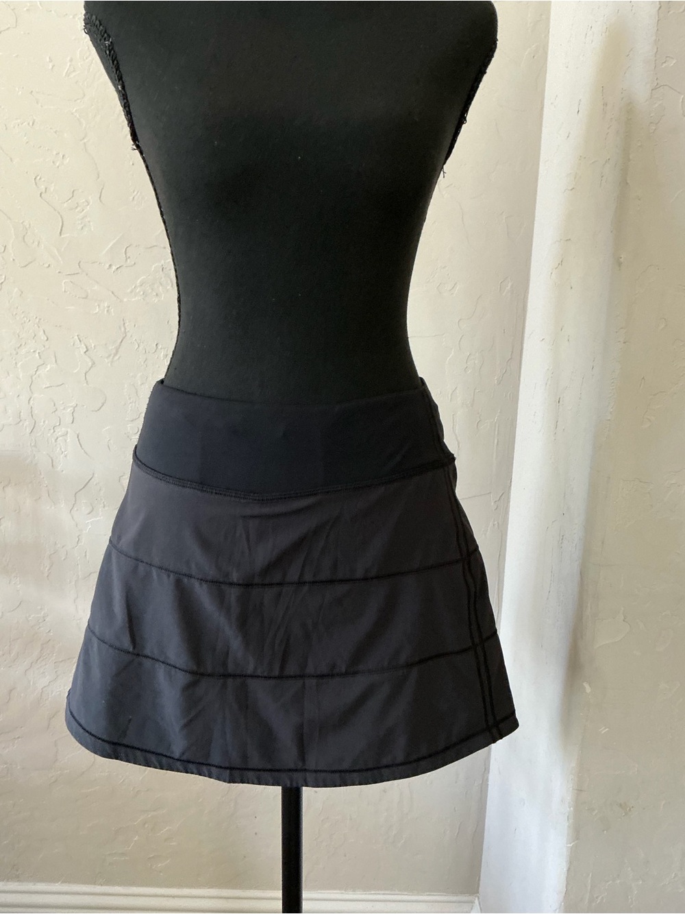 Lululemon Black Women's A-Line Active Skirt